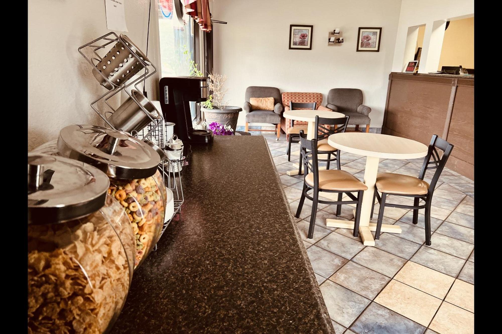 Cozy Garden Inn By Oyo Hwy 40 Richmond Zewnętrze zdjęcie