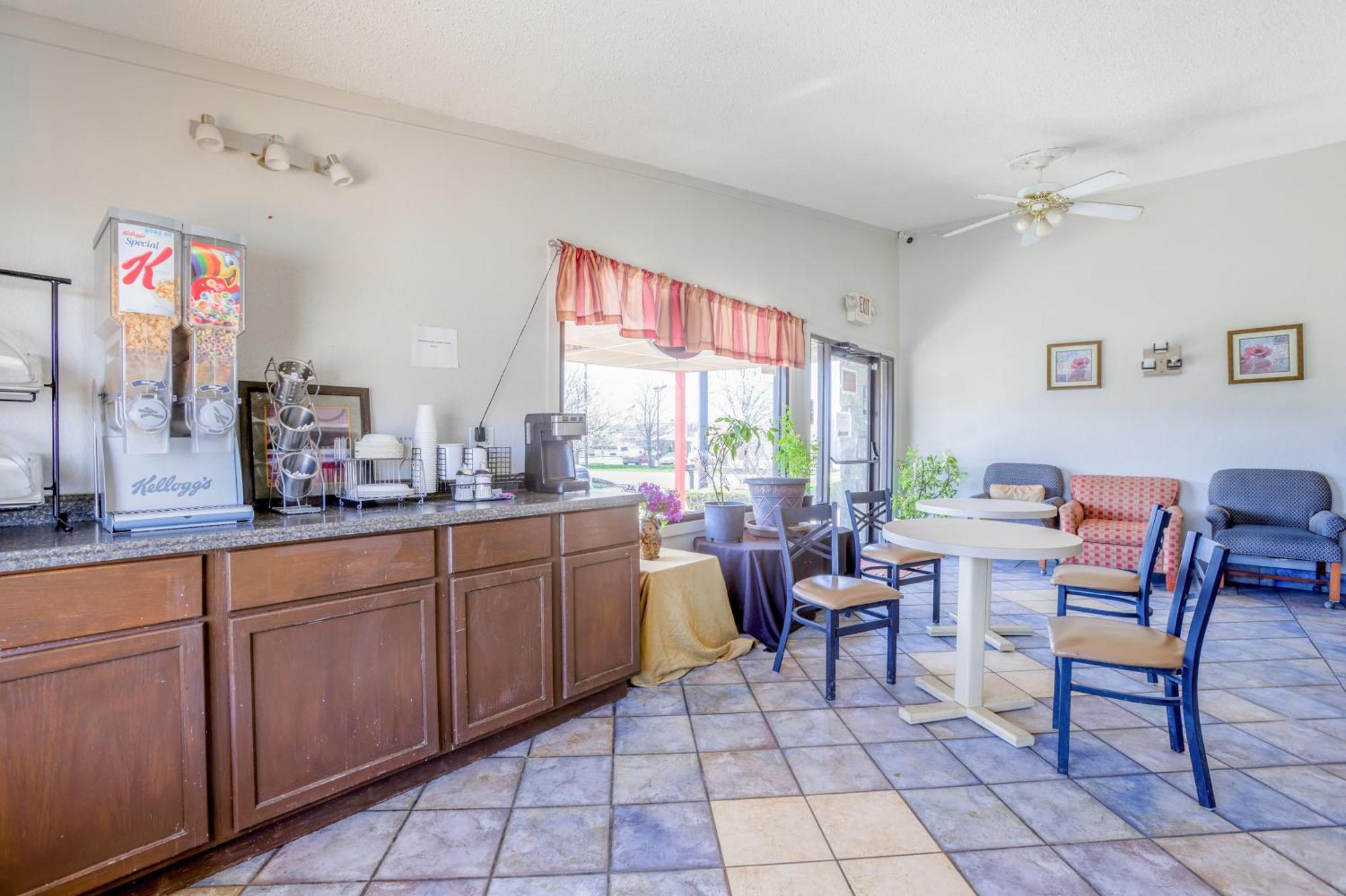 Cozy Garden Inn By Oyo Hwy 40 Richmond Zewnętrze zdjęcie